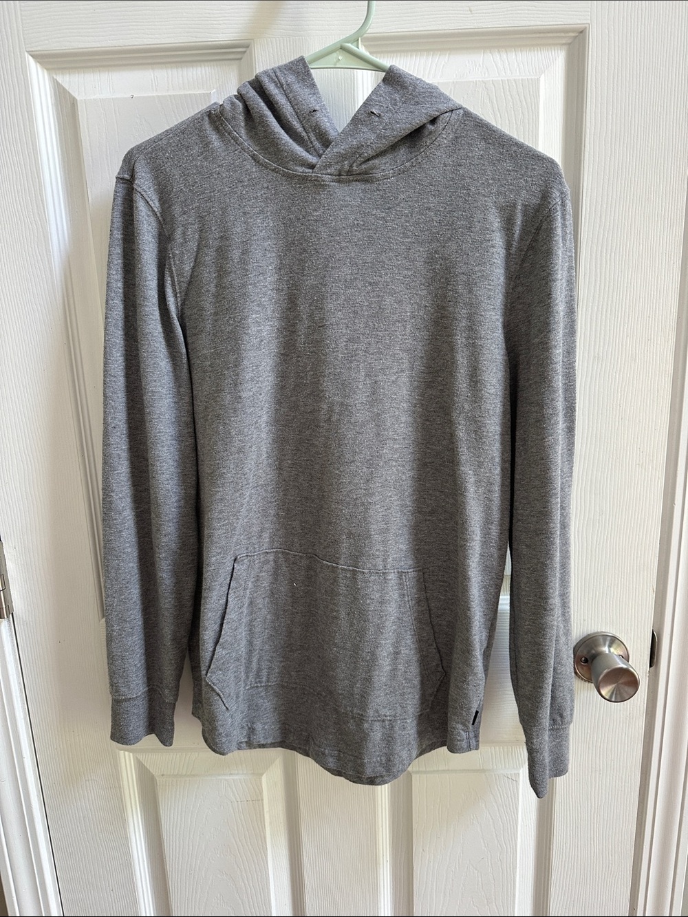American Eagle Men's Gray Hooded Long-Sleeve Pullover